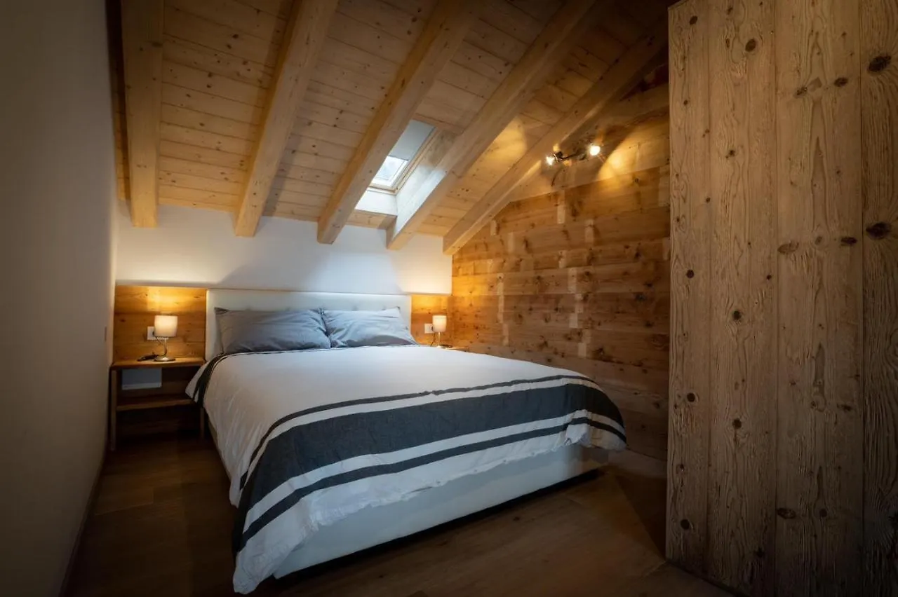 Casa Ekharle - Affittacamere Rotzo 0*,  Italy
