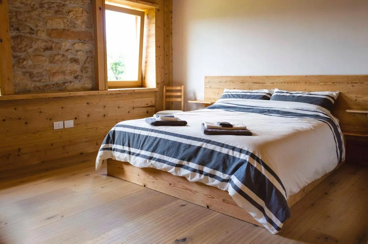 Casa Ekharle - Affittacamere Rotzo Guest house